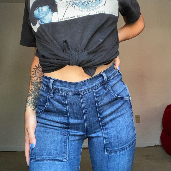 Frame Denim Jeans - Picture 2 of 4